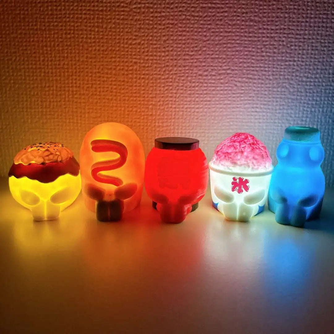 Puestecillos de ciudad con luz — gachapon japonés, foto 2