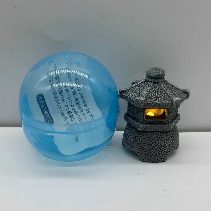 Figura gachapón de farolillo de jardin japonés kawaii que brilla en la oscuridad, estilo japonés — Don Gachapón