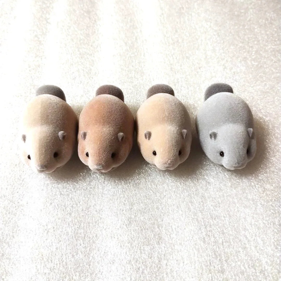 Nutria esponjosita (Yell) — gachapon japonés, foto 4
