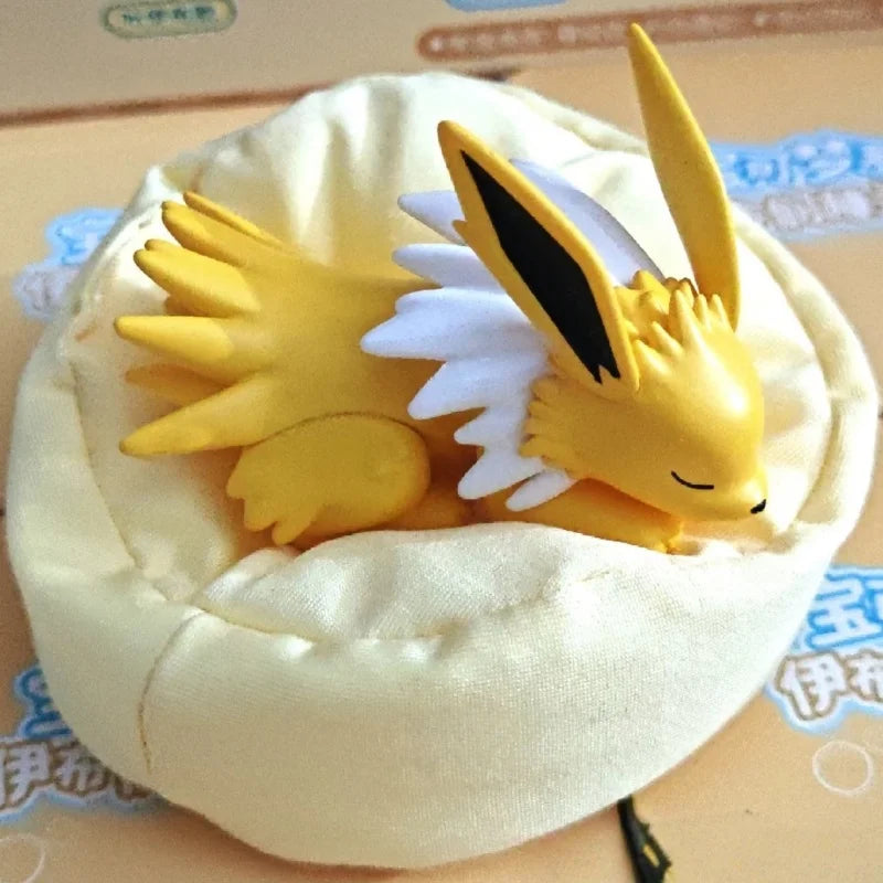 Figuras coleccionables de Eevee y sus evoluciones Pokémon kawaii de estilo japonés para escritorio — Don Gachapón