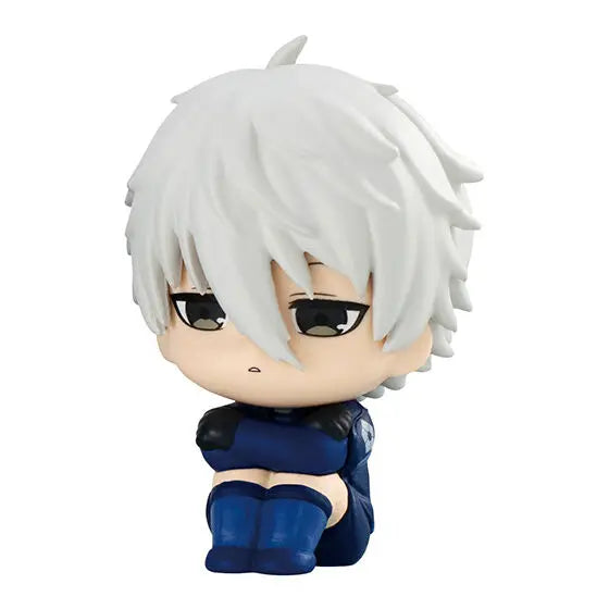 Figura gachapón de Blue Lock con personaje sentado, coleccionable kawaii de estilo japonés — Don Gachapón