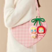 POP MART CRYBABY · Crying for Love (colgante)