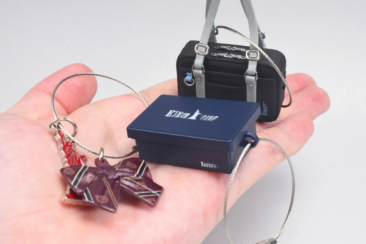 Mochilita escolar y mocasines — llavero mini — gachapon japonés, foto 5