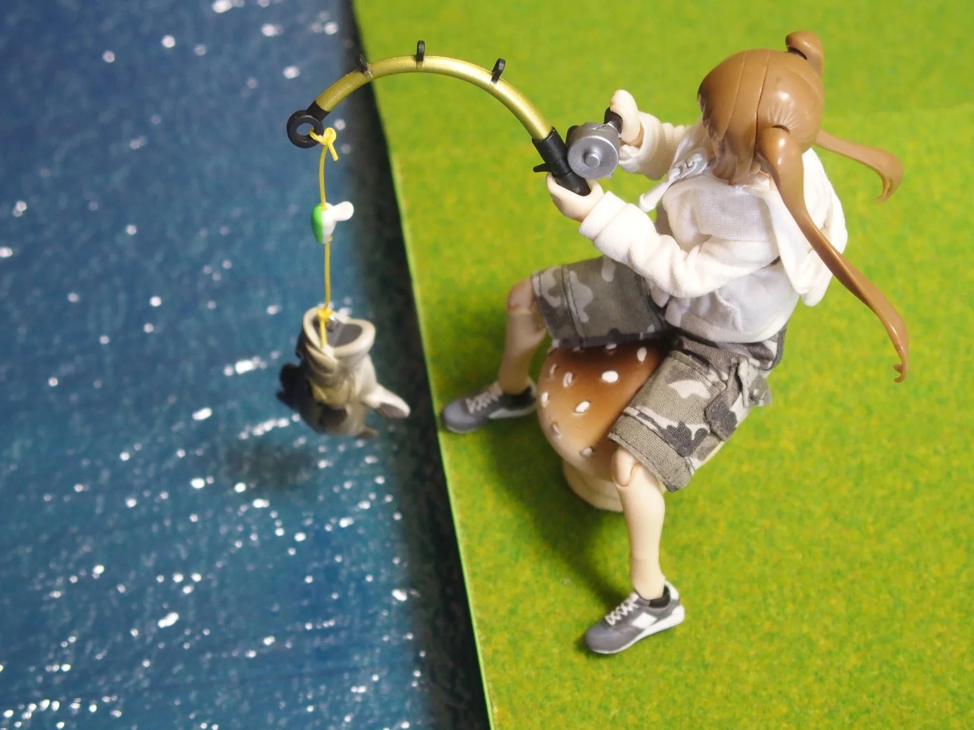 Caña de pescar en miniatura (Tarlin) — gachapon japonés, foto 3