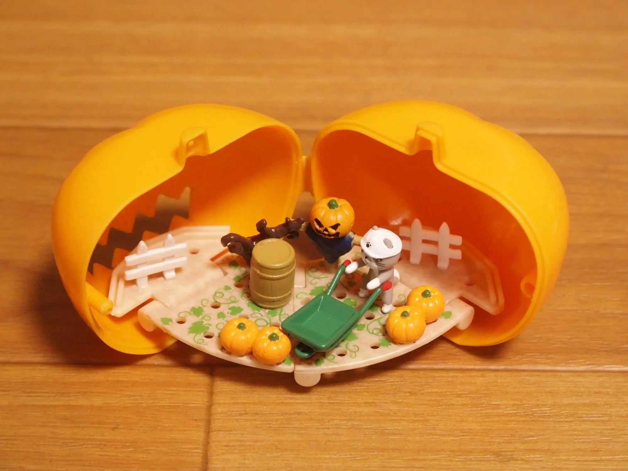 Escenitas en miniatura (Tarlin) — gachapon japonés, foto 2