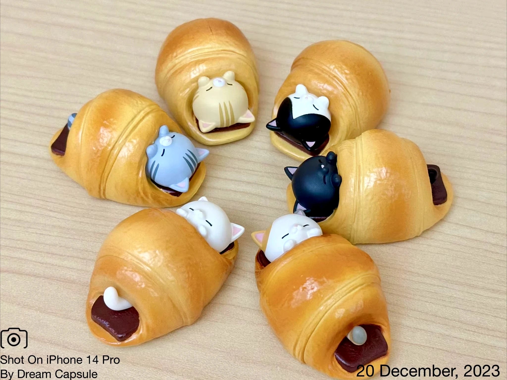 Gatos en saco de dormir (Qualia) — gachapon japonés, foto 2