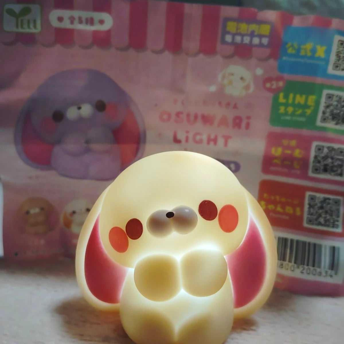 Conejito lop de cabeza ladeada (Yell) — gachapon japonés, foto 4