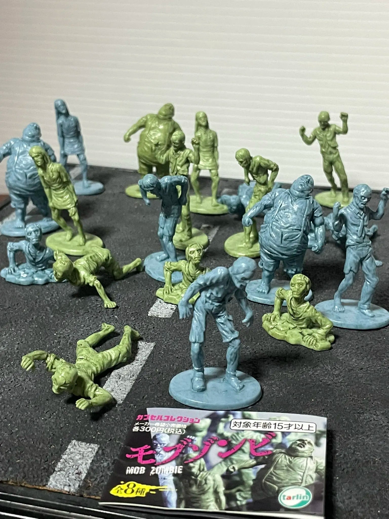Mini zombis 1/35 (Tarlin) — gachapon japonés, foto 2